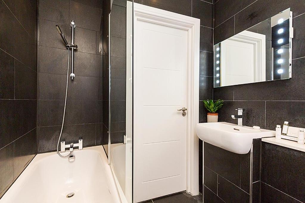 Clockwork London Flats Apartment Bagian luar foto